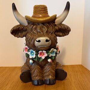 Spring 2026 Highland Cow with Straw Hat - 14 inches tall